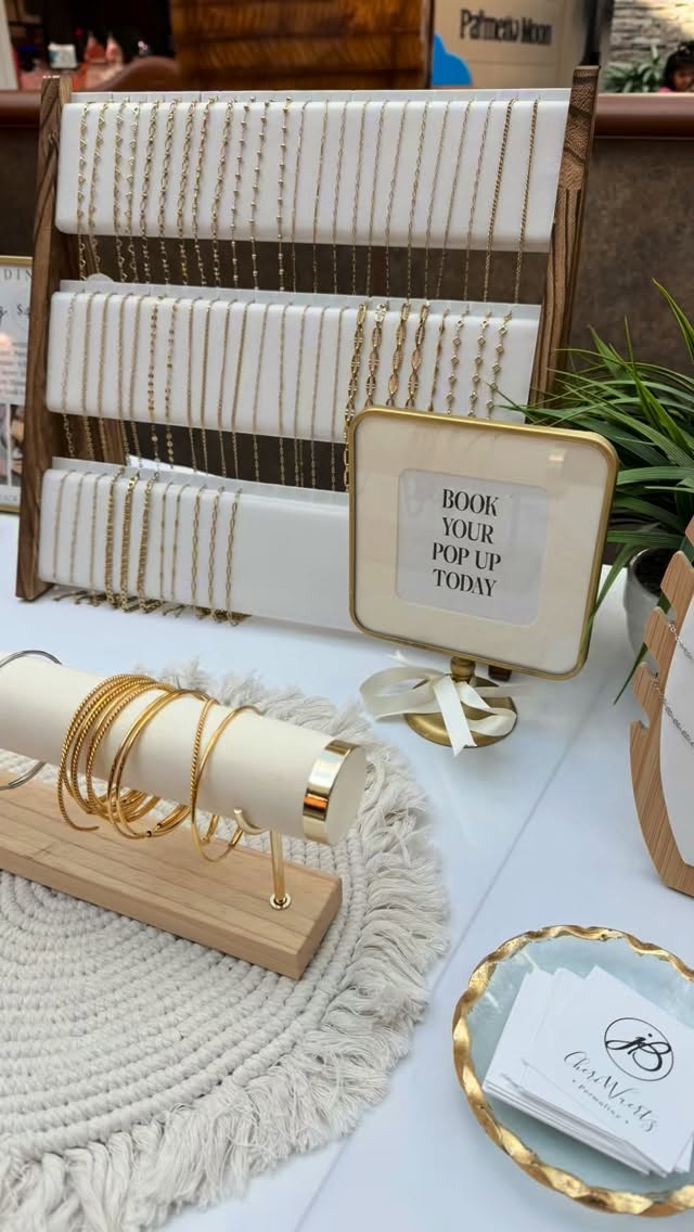 THAT’S IT ✨🙌🏻 Set up as easy as 123!  Looking for a few highly motivated new friends to expand My Southern MO/IL Linx Team.  Comment INFO to learn more. #permanentjewelrybusiness #portablepermanentjewelrybiz #permanentjewelry